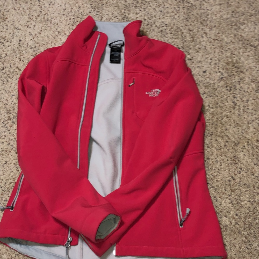 Women’s medium north face jacket